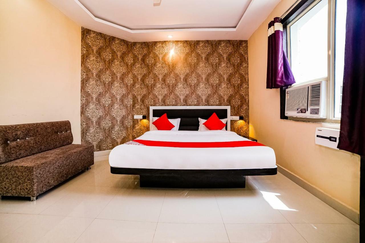 Oyo 41923 Prema Kunj Resort Jhānsi Eksteriør billede